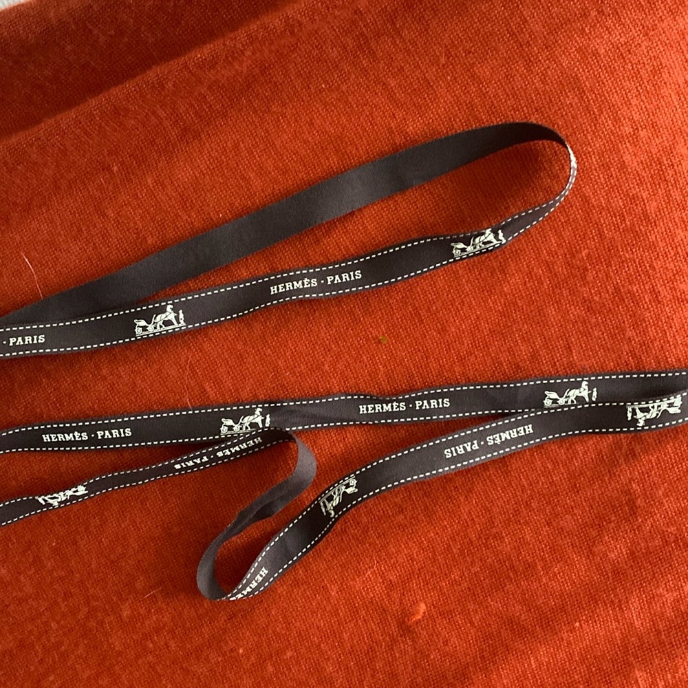Hermès ribbon 56 inches